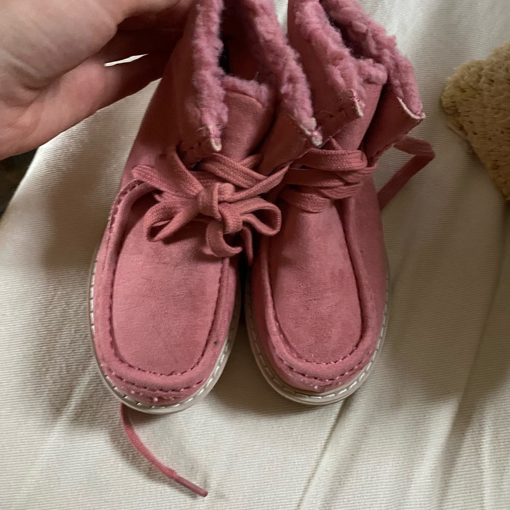 Never worn - Picture 2 of 3